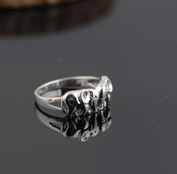 Elephant Ring - Niki Ice Jewelry 