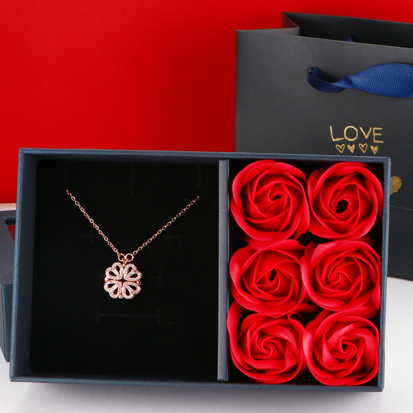 Luxury Four Leaf Clover Pendant Necklace for Women Crystal Heart Magnetic Necklaces Rose Gift Box