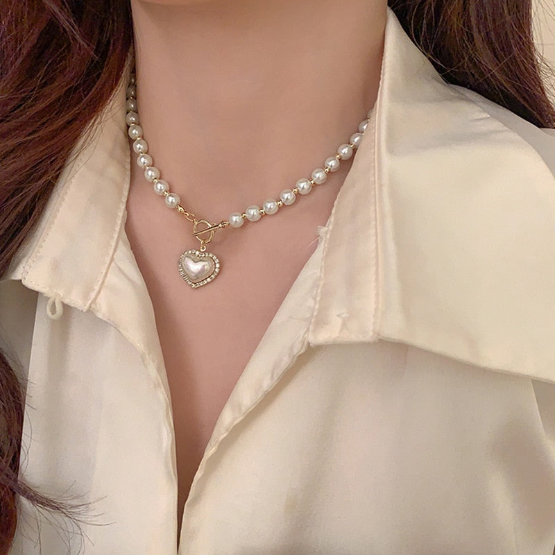 Elegant Big White Imitation Pearl Bead Necklace for Women Crystal Heart Shell Pendant